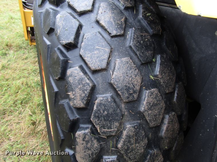 image for item DG6657 2009 Volvo SD100D single drum vibratory roller