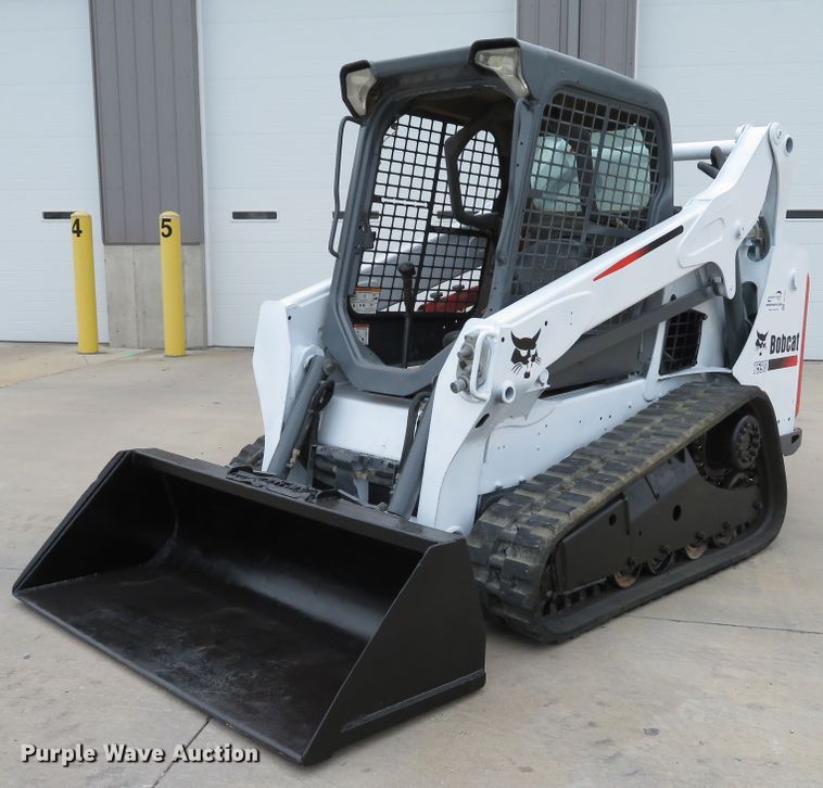 image for item DH1634 2015 Bobcat T590 skid steer