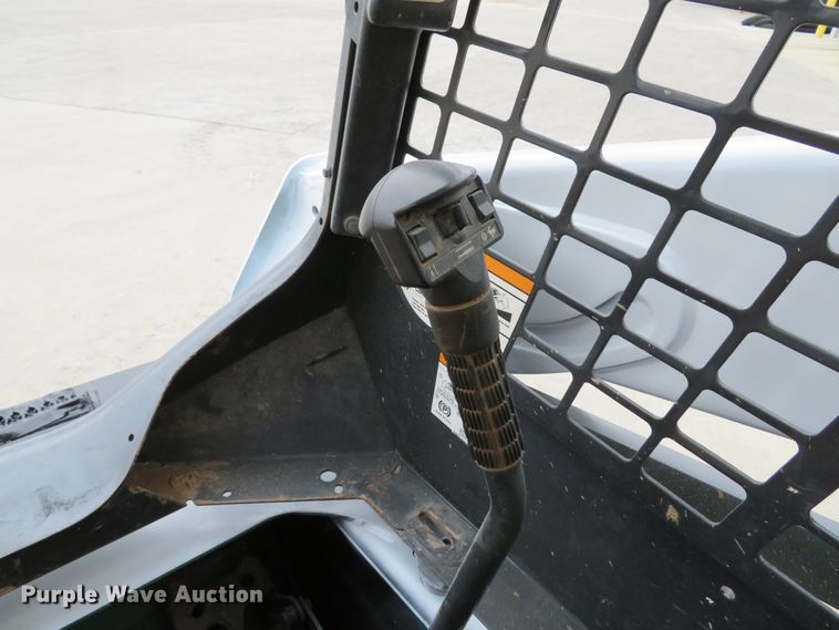 image for item DH1634 2015 Bobcat T590 skid steer