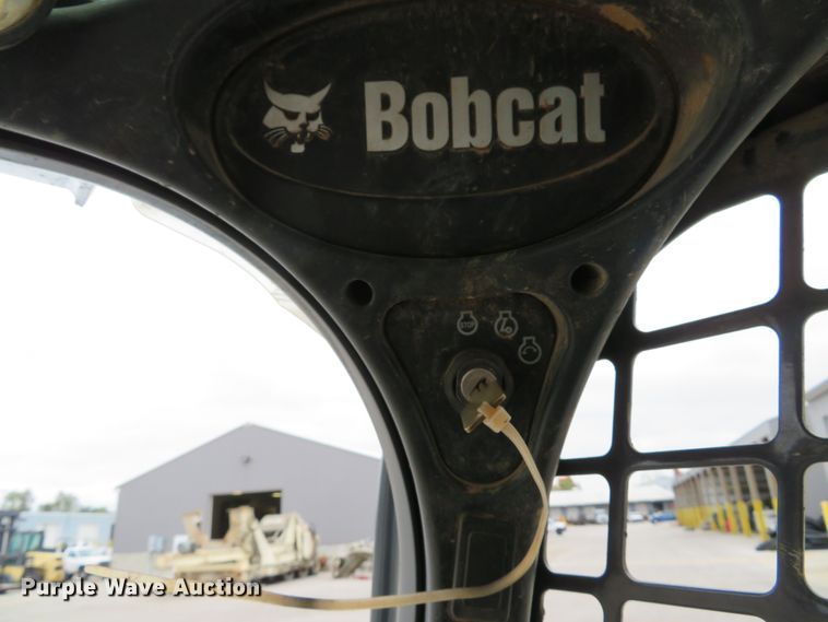 image for item DH1634 2015 Bobcat T590 skid steer