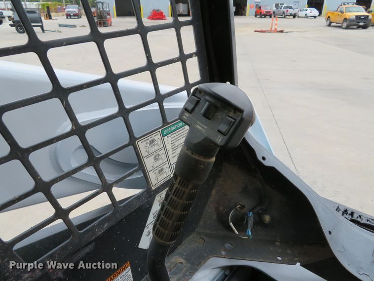 image for item DH1634 2015 Bobcat T590 skid steer