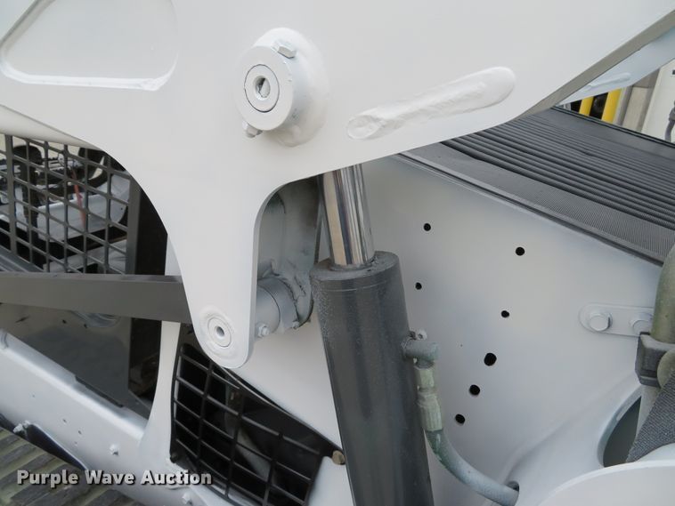 image for item DH1634 2015 Bobcat T590 skid steer