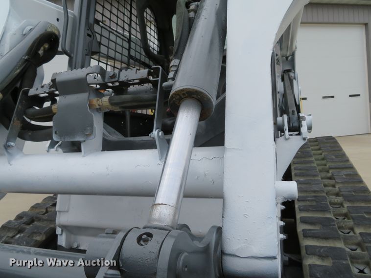 image for item DH1634 2015 Bobcat T590 skid steer