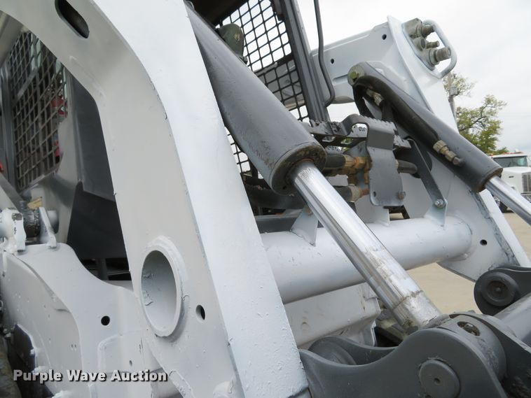 image for item DH1634 2015 Bobcat T590 skid steer