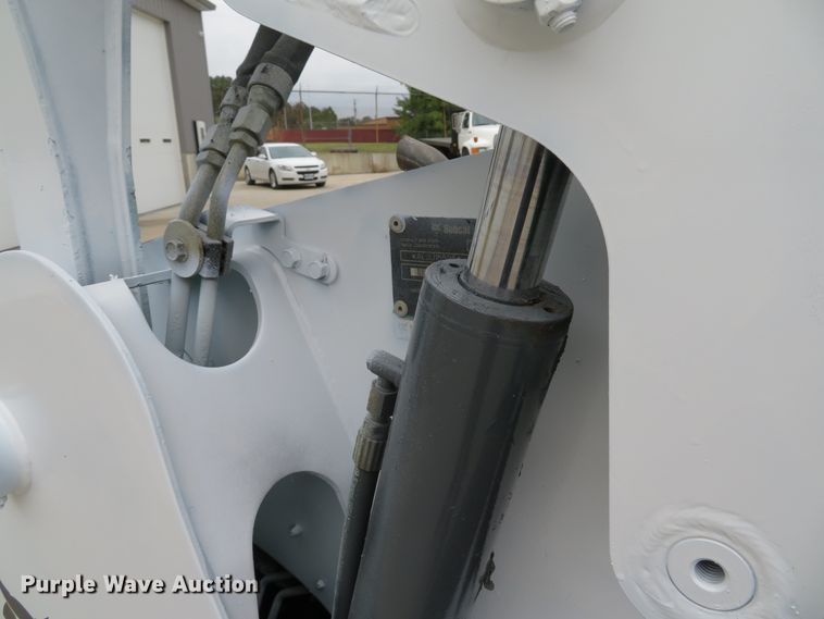 image for item DH1634 2015 Bobcat T590 skid steer