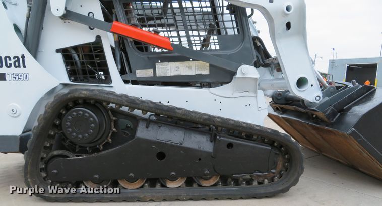 image for item DH1634 2015 Bobcat T590 skid steer