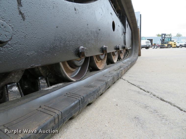 image for item DH1634 2015 Bobcat T590 skid steer