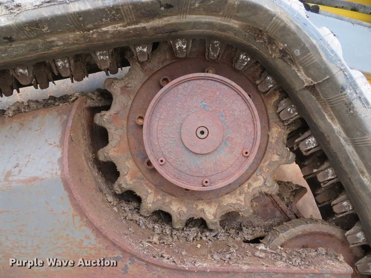 image for item DH1660 2005 New Holland LT185B skid steer