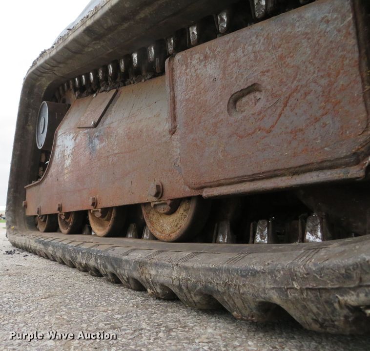 image for item DH1660 2005 New Holland LT185B skid steer