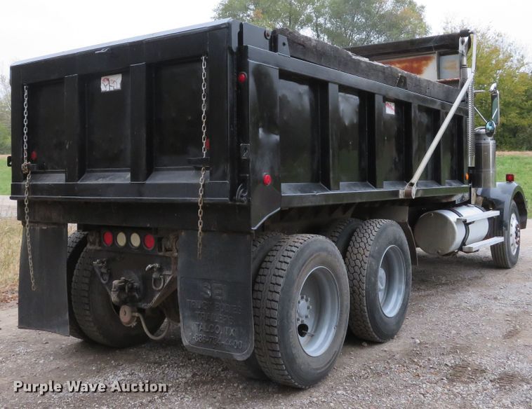 image for item DH1670 1993 Western Star 4964F dump truck