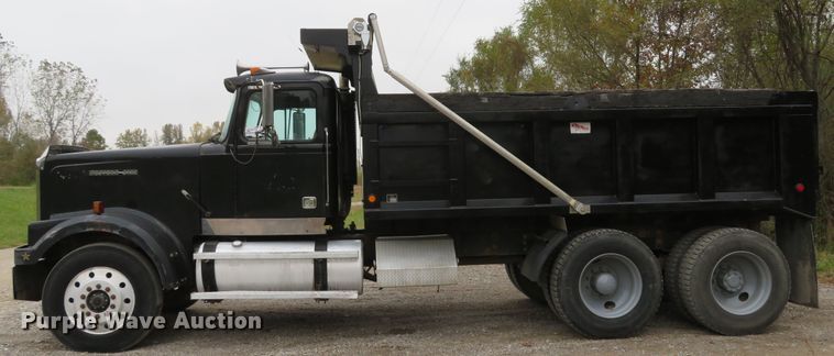 image for item DH1670 1993 Western Star 4964F dump truck