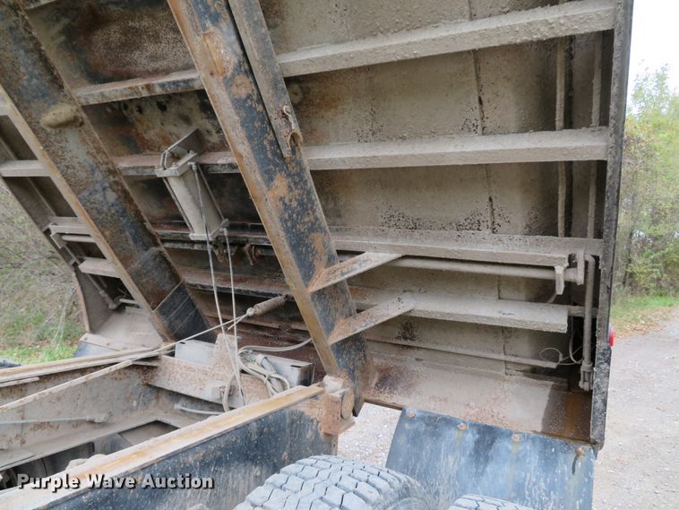 image for item DH1670 1993 Western Star 4964F dump truck