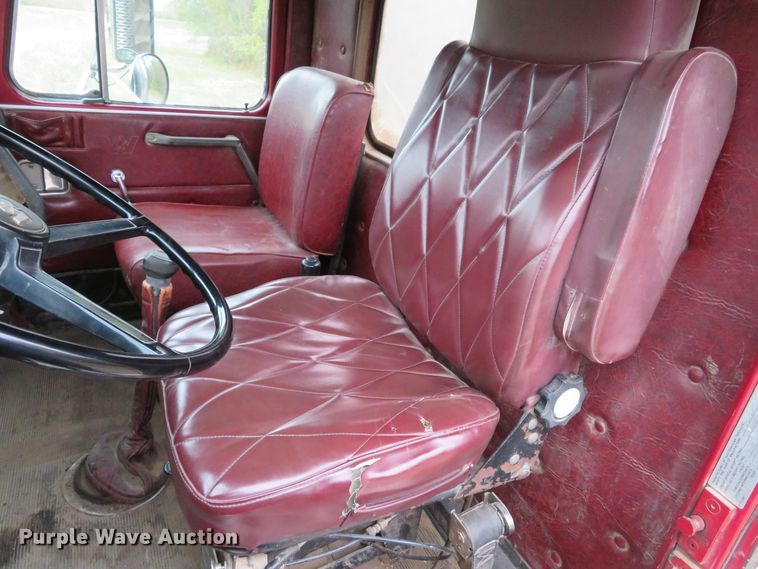 image for item DH1670 1993 Western Star 4964F dump truck