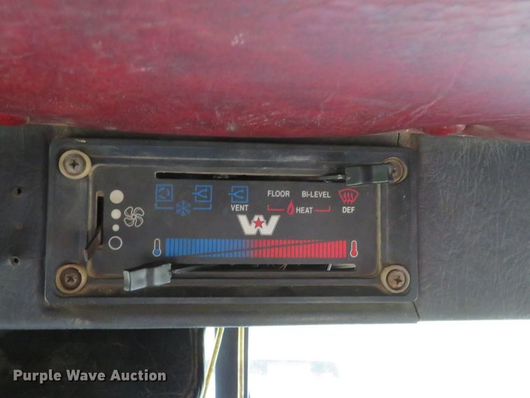 image for item DH1670 1993 Western Star 4964F dump truck