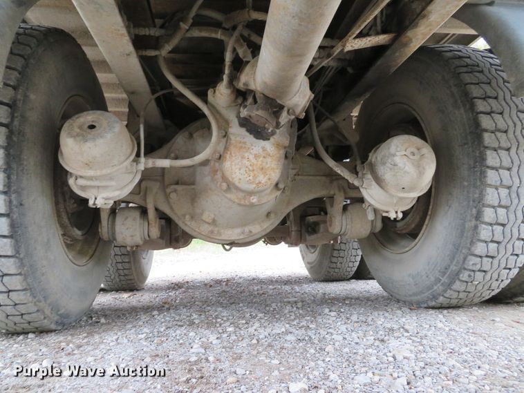 image for item DH1670 1993 Western Star 4964F dump truck