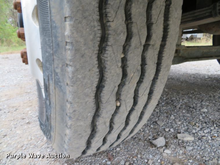 image for item DH1670 1993 Western Star 4964F dump truck