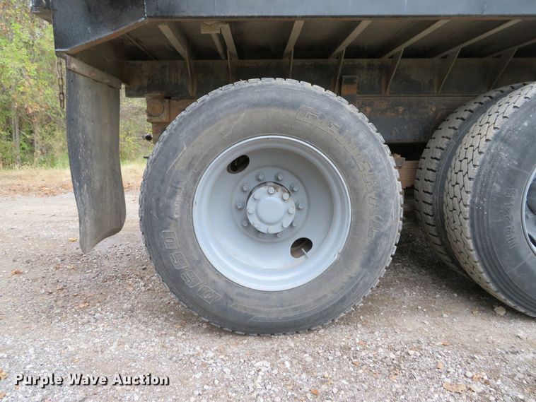 image for item DH1670 1993 Western Star 4964F dump truck