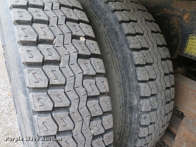 image for item DH1670 1993 Western Star 4964F dump truck