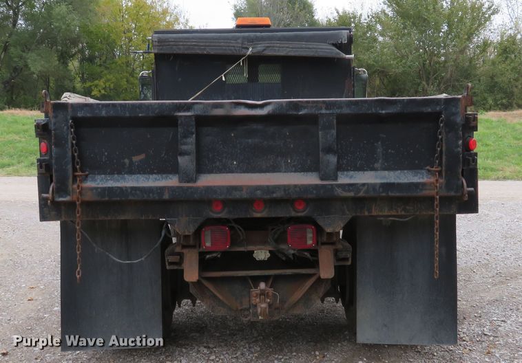 image for item DH1671 2000 Freightliner FL60 dump truck