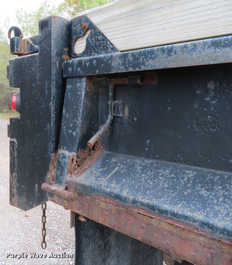 image for item DH1671 2000 Freightliner FL60 dump truck