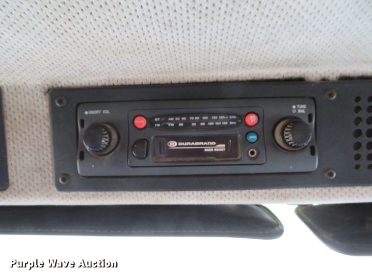 image for item DH1671 2000 Freightliner FL60 dump truck