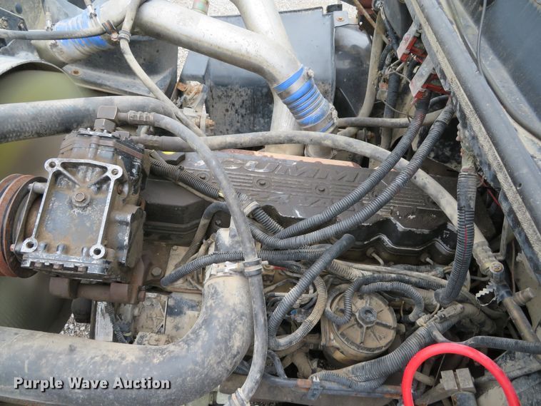 image for item DH1671 2000 Freightliner FL60 dump truck