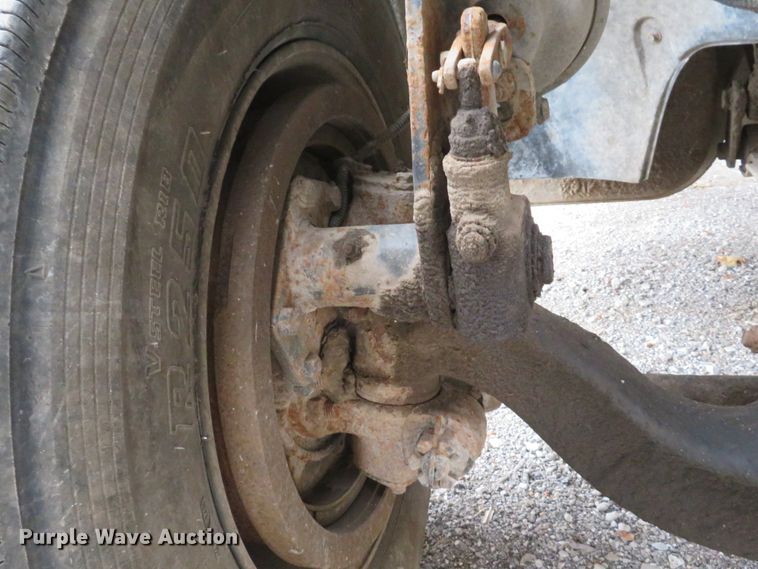 image for item DH1671 2000 Freightliner FL60 dump truck