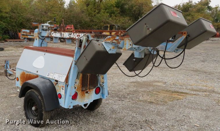 image for item DH1673 2005 Genie TML-4000N light plant