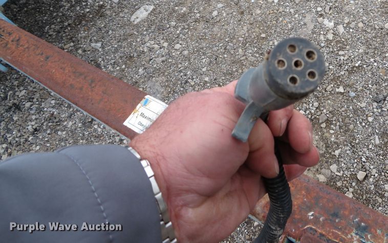 image for item DH1673 2005 Genie TML-4000N light plant