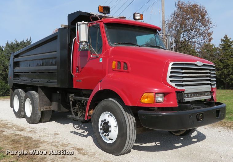 image for item DH1685 2003 Sterling LT9500 dump truck