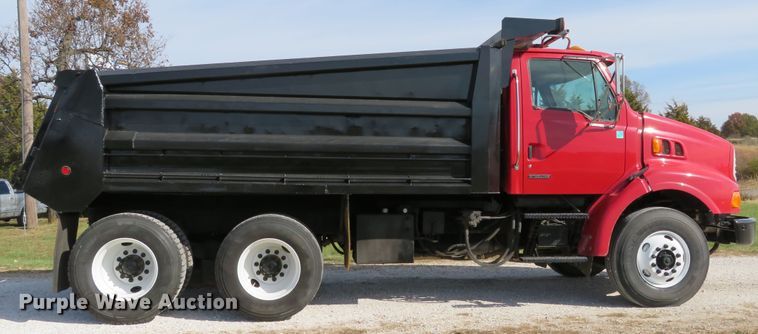 image for item DH1685 2003 Sterling LT9500 dump truck