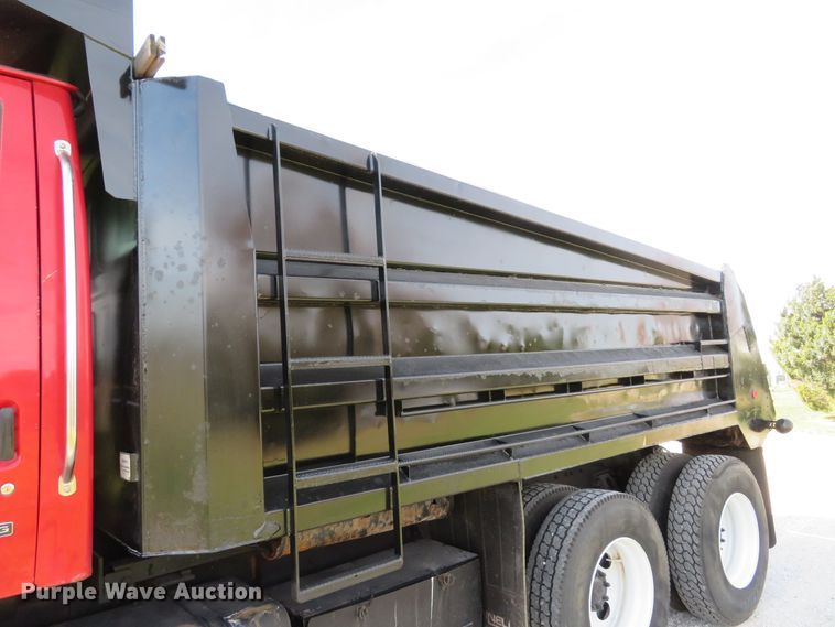 image for item DH1685 2003 Sterling LT9500 dump truck