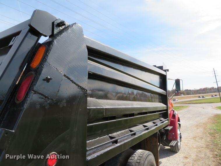 image for item DH1685 2003 Sterling LT9500 dump truck