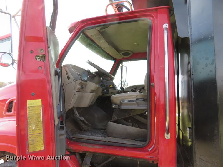 image for item DH1685 2003 Sterling LT9500 dump truck