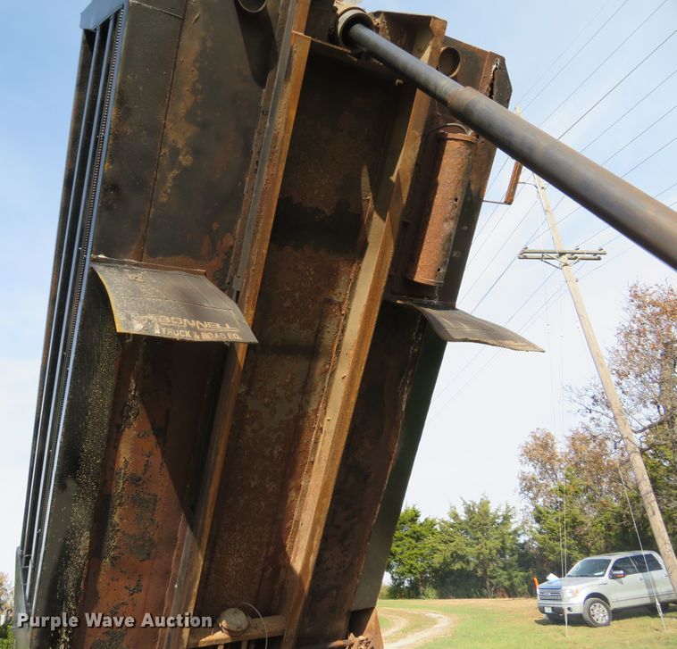 image for item DH1685 2003 Sterling LT9500 dump truck