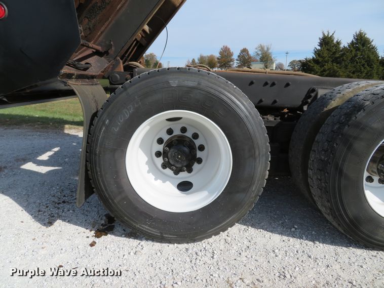 image for item DH1685 2003 Sterling LT9500 dump truck