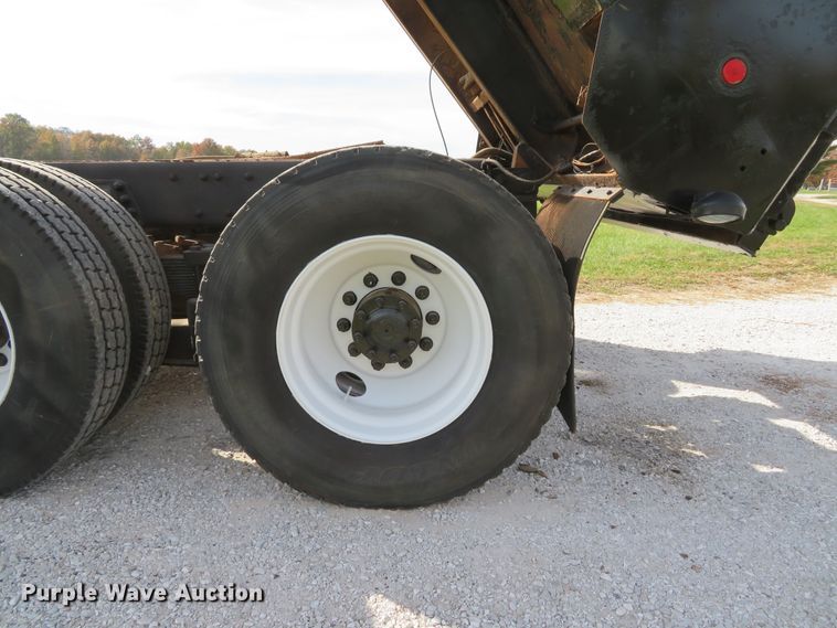 image for item DH1685 2003 Sterling LT9500 dump truck