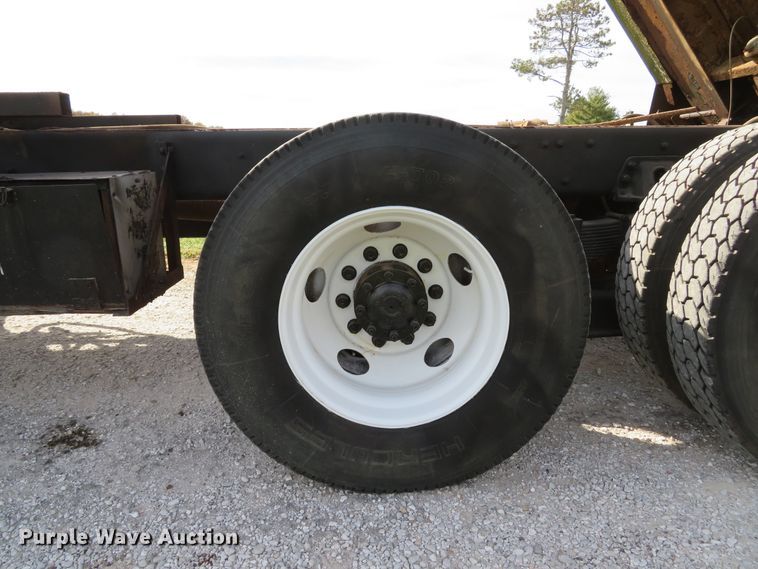 image for item DH1685 2003 Sterling LT9500 dump truck