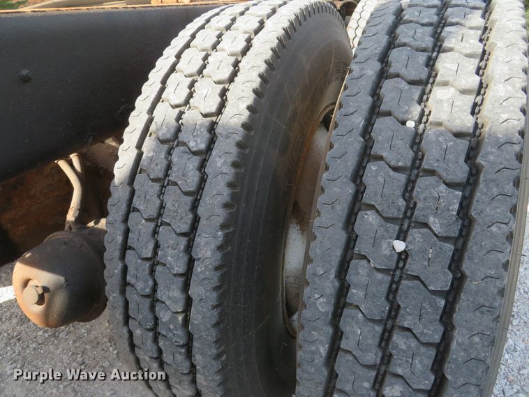 image for item DH1685 2003 Sterling LT9500 dump truck