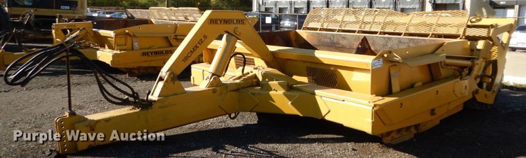 image for item DH2217 2007 Reynolds 18CMX12.5 scraper