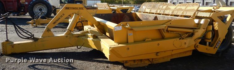 image for item DH2217 2007 Reynolds 18CMX12.5 scraper