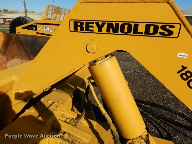 image for item DH2217 2007 Reynolds 18CMX12.5 scraper