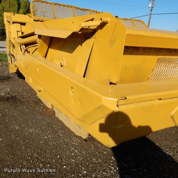 image for item DH2217 2007 Reynolds 18CMX12.5 scraper