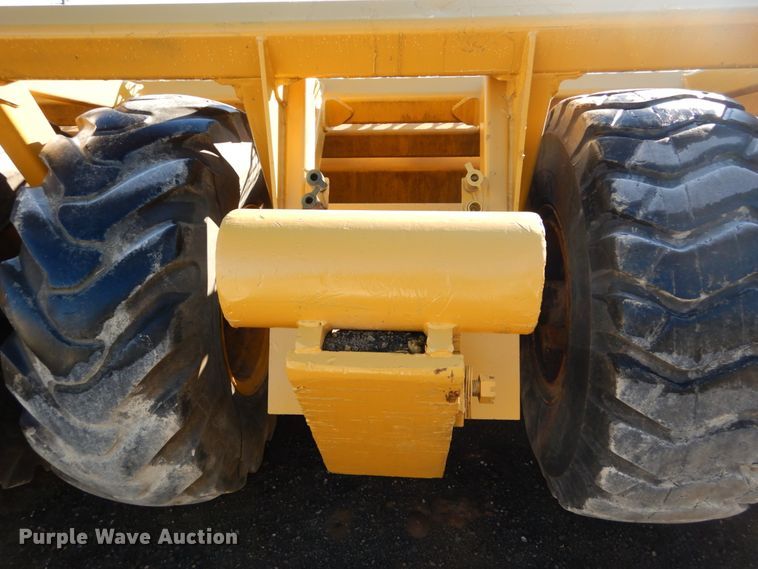 image for item DH2217 2007 Reynolds 18CMX12.5 scraper