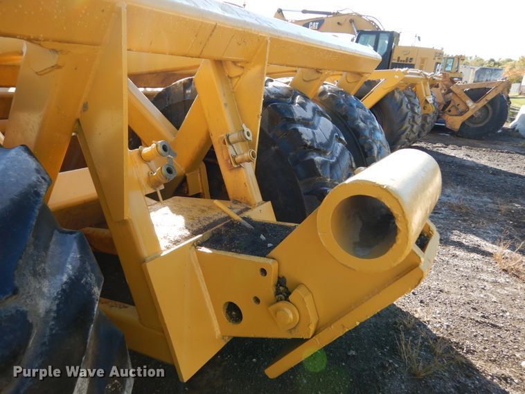 image for item DH2217 2007 Reynolds 18CMX12.5 scraper