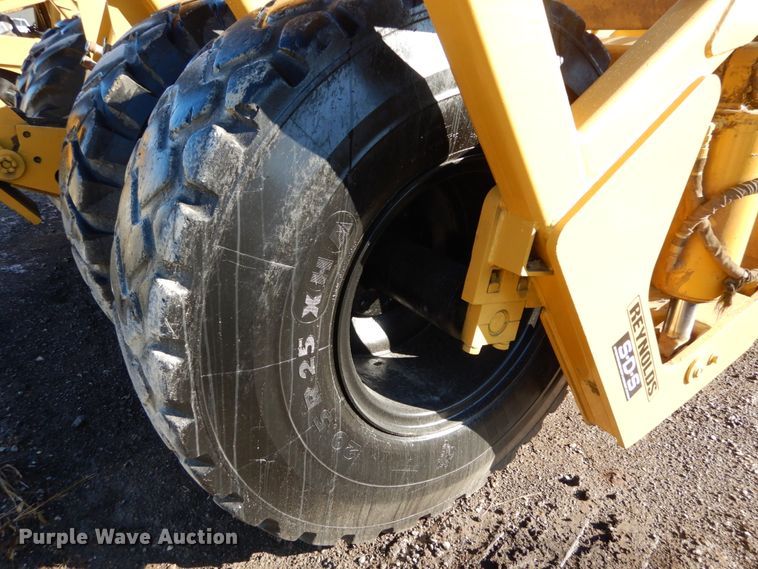 image for item DH2217 2007 Reynolds 18CMX12.5 scraper