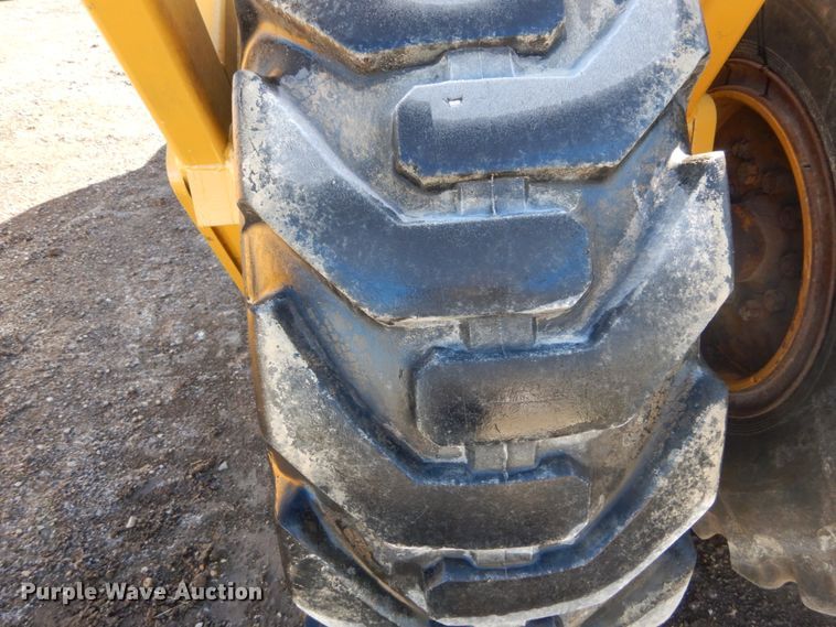 image for item DH2217 2007 Reynolds 18CMX12.5 scraper