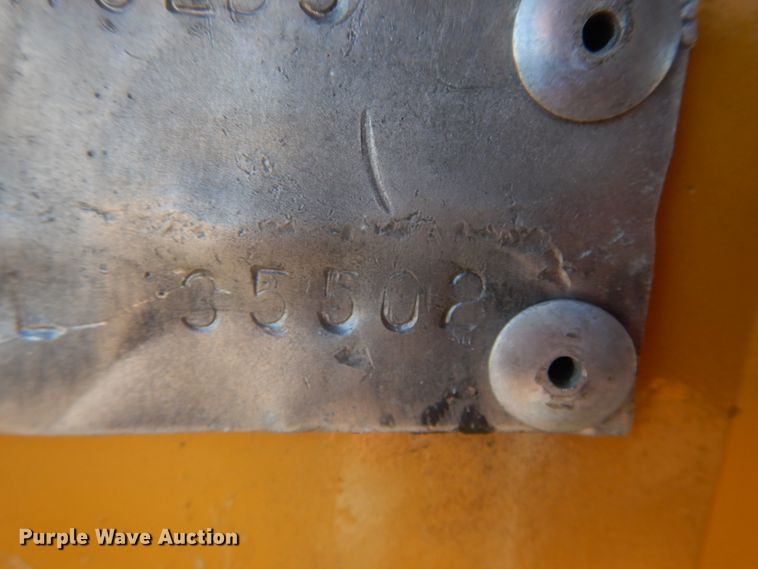 image for item DH2217 2007 Reynolds 18CMX12.5 scraper