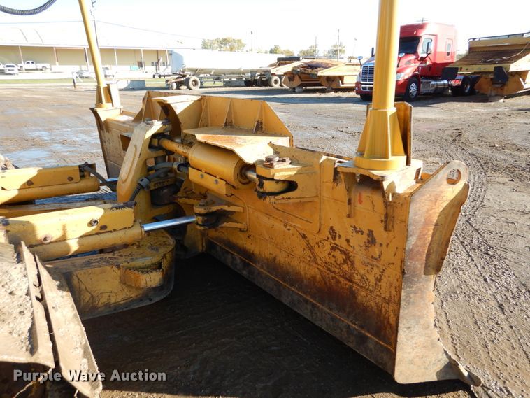 image for item DH2218 2008 Caterpillar D6N LGP dozer