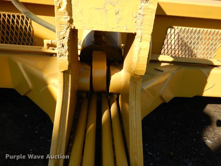 image for item DH2219 2007 Reynolds 17CS12 scraper